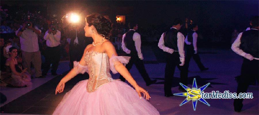 Contratacion de grupos musicales para quinceañeras